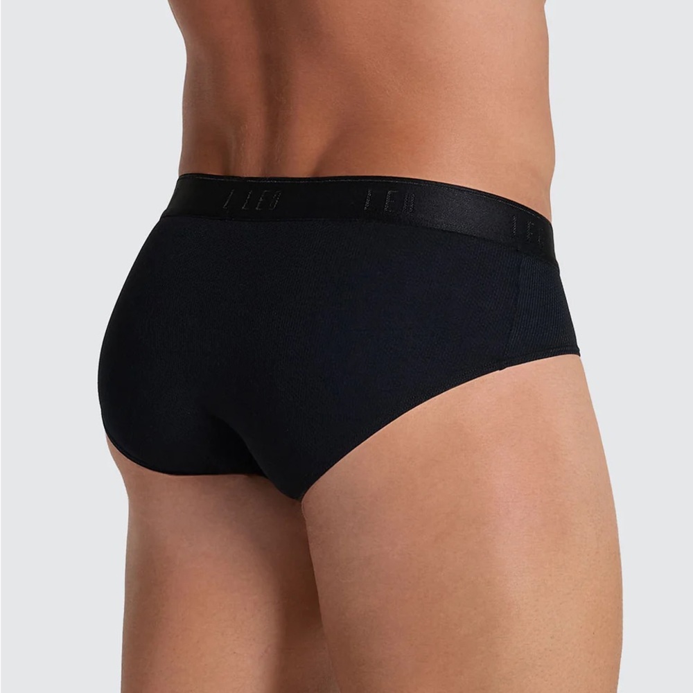 Men's Black Briefs - Picture 2 of 4
